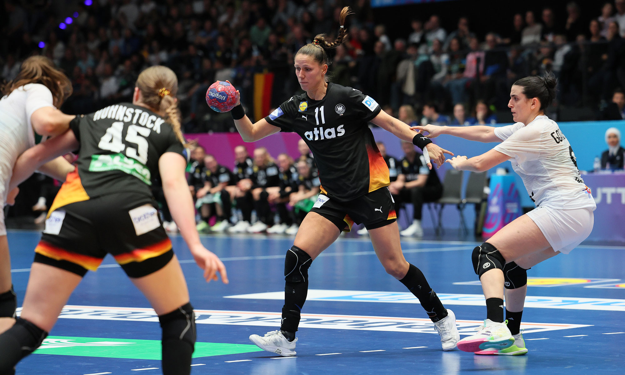 DHB-Frauen gegen Uruguay in Stuttgart