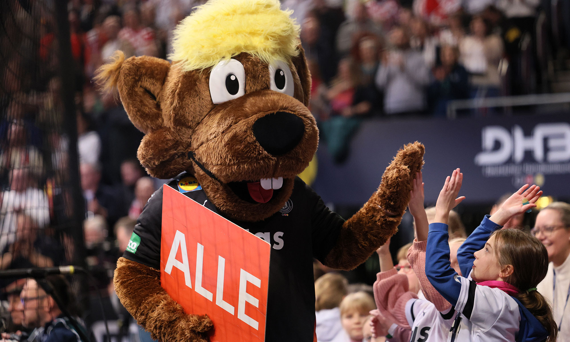 DHB-Maskottchen in Hannover