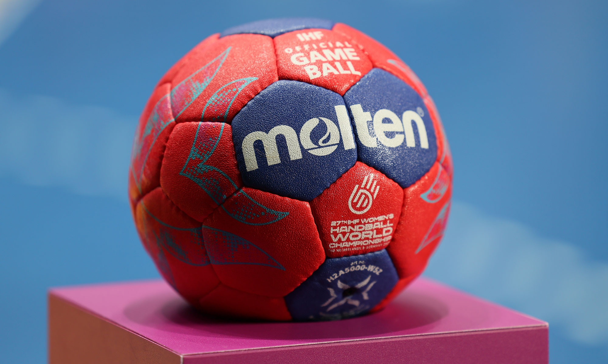 Spielball der Frauen-WM 2025